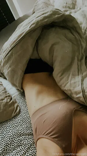 The Secretary OnlyFans Leaked Free Thumbnail Picture - #xN6WC3jutI