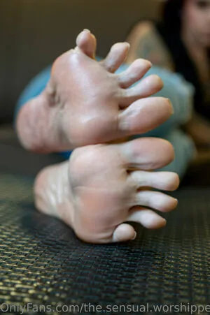 The Sensual Worshipper OnlyFans Leaked Free Thumbnail Picture - #FST1ceLRjr