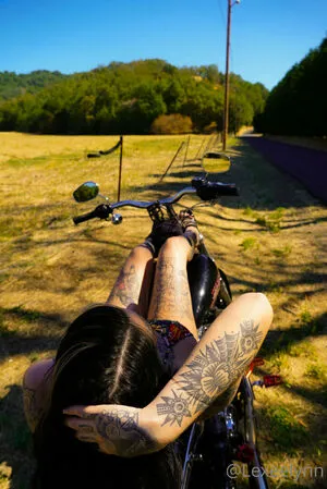 The Tattoo Lady OnlyFans Leaked Free Thumbnail Picture - #xvp4d7t1ah