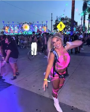 Thea Hail OnlyFans Leaked Free Thumbnail Picture - #IcyOXNi9A3