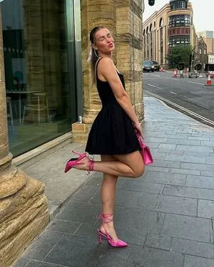 Thea Naylor OnlyFans Leaked Free Thumbnail Picture - #jyvygAid4h