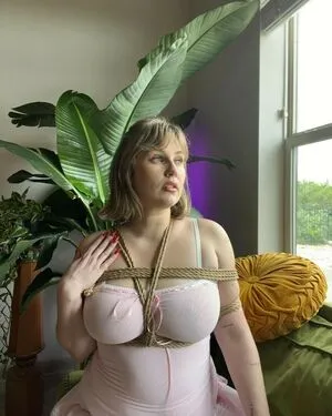 Thea Rose Itsthearose OnlyFans Leaked Free Thumbnail Picture - #K6arcSIpVF