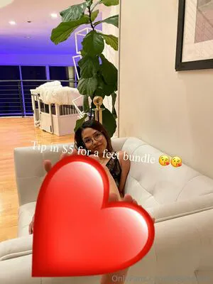 Theangelari OnlyFans Leaked Free Thumbnail Picture - #8488Am3zut
