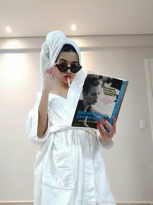 Thebeautyofsmoking OnlyFans Leaked Free Thumbnail Picture - #0mTvTOneRu