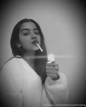 Thebeautyofsmoking OnlyFans Leaked Free Thumbnail Picture - #2WhdTbVBWs