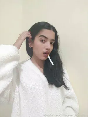 Thebeautyofsmoking OnlyFans Leaked Free Thumbnail Picture - #CmriP4xlQr