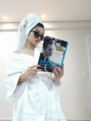 Thebeautyofsmoking OnlyFans Leaked Free Thumbnail Picture - #FTnjHVCZql