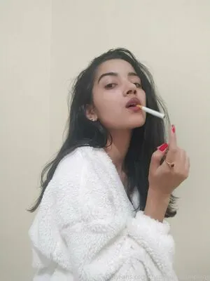 Thebeautyofsmoking OnlyFans Leaked Free Thumbnail Picture - #VPjR8nNdpB
