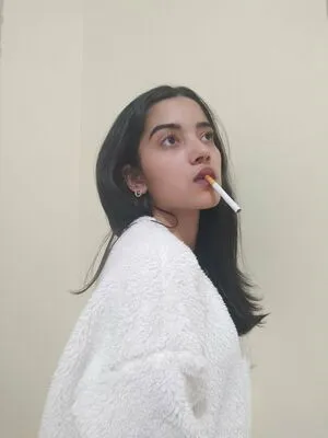 Thebeautyofsmoking OnlyFans Leaked Free Thumbnail Picture - #ijKotiWKZo