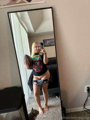 Theblondeshortcake OnlyFans Leaked Free Thumbnail Picture - #tqtUYTTnx5