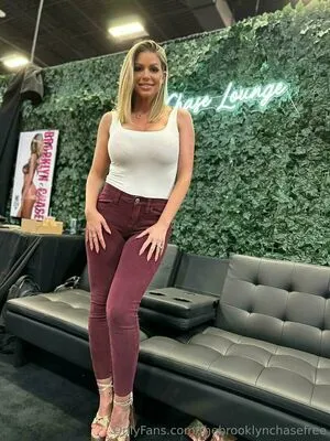 Thebrooklynchasefree OnlyFans Leaked Free Thumbnail Picture - #OCY1p1Gc2N