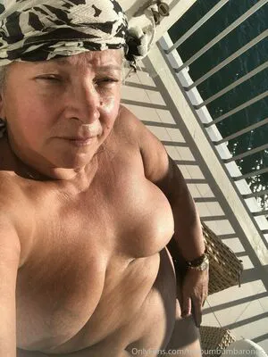 Thebumbumbaroness OnlyFans Leaked Free Thumbnail Picture - #69Pj0ewcBT