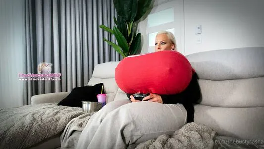 Thebustysasha OnlyFans Leaked Free Thumbnail Picture - #UYwTiM2Tog