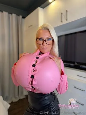 Thebustysasha OnlyFans Leaked Free Thumbnail Picture - #wxWiTBkfGY