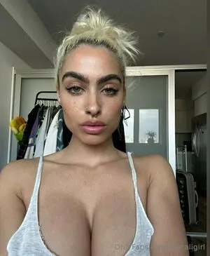 Thecaligirl OnlyFans Leaked Free Thumbnail Picture - #sgaBjd4Nag