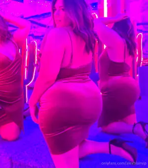 Thecurvyfoxx OnlyFans Leaked Free Thumbnail Picture - #yWvLVFV9e1
