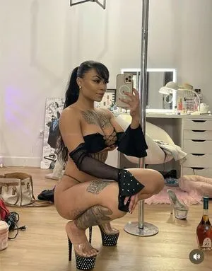 Thedressyguru OnlyFans Leaked Free Thumbnail Picture - #ru8fAupfL9