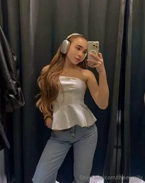 Theeemily OnlyFans Leaked Free Thumbnail Picture - #8Rzuy2DCG3