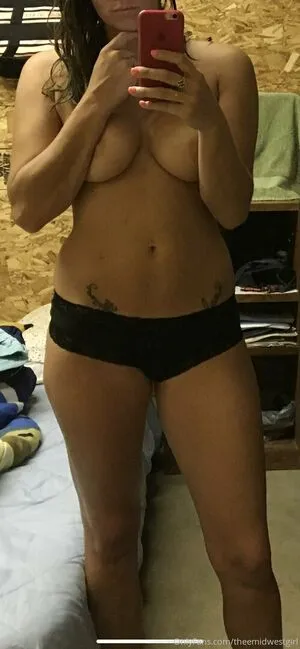 Theemidwestgirl OnlyFans Leaked Free Thumbnail Picture - #dxanu19Iga