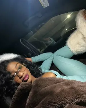 Thefricanbeauty Africann Beauty Esosatheafricanbeauty OnlyFans Leaked Free Thumbnail Picture - #PdG9sFrNAw