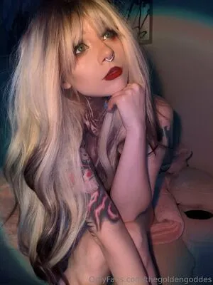 TheGoldenGoddes OnlyFans Leaked Free Thumbnail Picture - #1T2bqhKF2k