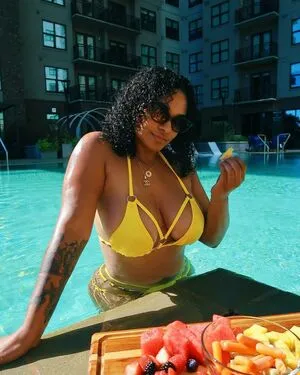 Thehoneyloaf OnlyFans Leaked Free Thumbnail Picture - #kkBxJLOFra