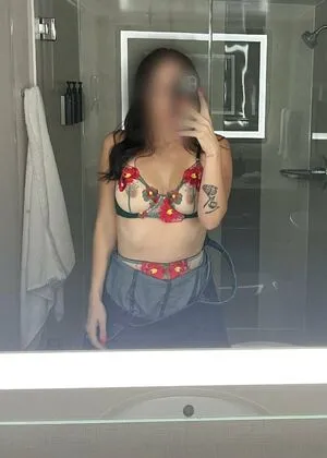 Thehotwifenurse OnlyFans Leaked Free Thumbnail Picture - #jdiE21i3wV