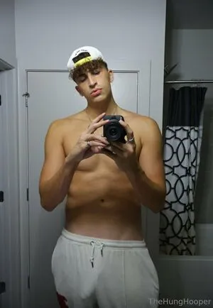 Thehunghooper OnlyFans Leaked Free Thumbnail Picture - #Cnmb230lcp