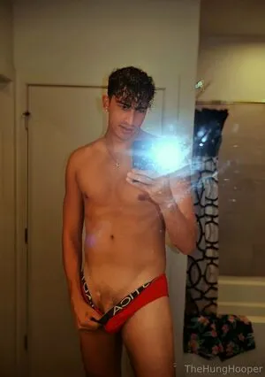 Thehunghooper OnlyFans Leaked Free Thumbnail Picture - #GHKRoMVRlM