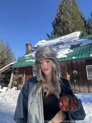 Thekennedymonroe OnlyFans Leaked Free Thumbnail Picture - #cb8l30Nvq8