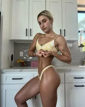 Thelatgirl OnlyFans Leaked Free Thumbnail Picture - #KL3UwPU3Kg