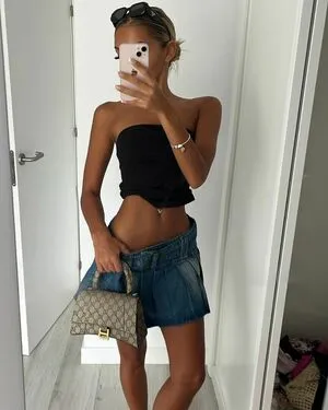 Thelittleprincesss OnlyFans Leaked Free Thumbnail Picture - #Ir1RcaLqje