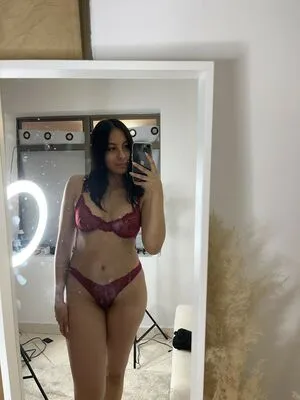 Thelovelyhellen OnlyFans Leaked Free Thumbnail Picture - #8j97WksnZ9