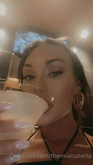 Themiaisabella OnlyFans Leaked Free Thumbnail Picture - #8dAScgAwAh