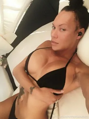 Themiaisabella OnlyFans Leaked Free Thumbnail Picture - #LGFQkehf8H