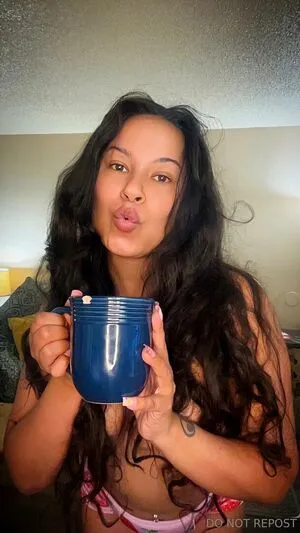 Thenewqueenofcomedy OnlyFans Leaked Free Thumbnail Picture - #M3zyAEQCMg