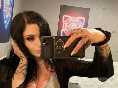 Thenoelleeaston OnlyFans Leaked Free Thumbnail Picture - #UkSbTvhe5E