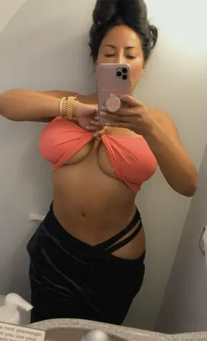Theonlykiaramia OnlyFans Leaked Free Thumbnail Picture - #s2KFkKshGI