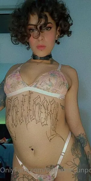 Thequeenwithcurls OnlyFans Leaked Free Thumbnail Picture - #C0JIKQWnMC