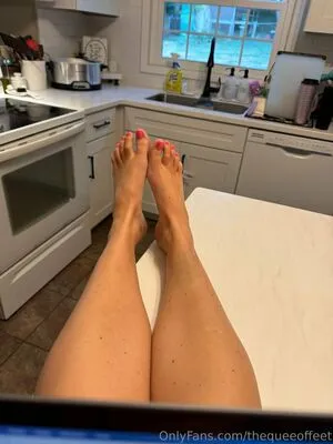Thequeeoffeet OnlyFans Leaked Free Thumbnail Picture - #YffEMEOsYw