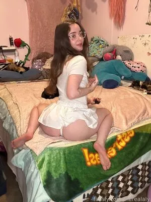 Therealaly OnlyFans Leaked Free Thumbnail Picture - #X1x3NRa5vE