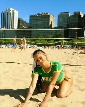 Therealamourleah Amour Leah Therealeahv OnlyFans Leaked Free Thumbnail Picture - #bHrWtq0drb