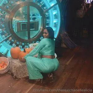 Therealchanellealicia OnlyFans Leaked Free Thumbnail Picture - #5PNq0tbHu3