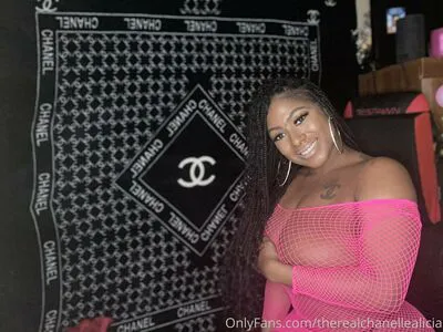 Therealchanellealicia OnlyFans Leaked Free Thumbnail Picture - #XOTfn58Dta