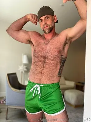 Therealgirthbrooks69 OnlyFans Leaked Free Thumbnail Picture - #CIMaaerpkL