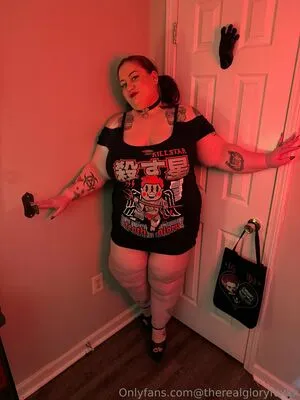 Therealgloryfoxxx OnlyFans Leaked Free Thumbnail Picture - #5LCan9ObQ0
