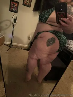 Therealgloryfoxxx OnlyFans Leaked Free Thumbnail Picture - #z6xxOTddHA