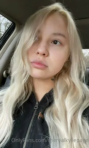 Therealkyliepage OnlyFans Leaked Free Thumbnail Picture - #3xMgN6Yf9X