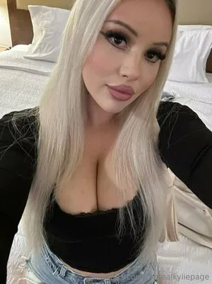 Therealkyliepage OnlyFans Leaked Free Thumbnail Picture - #Ag2n8AuqXo