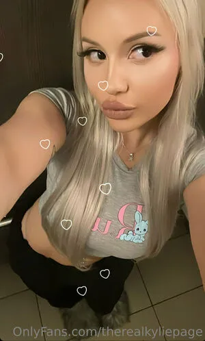 Therealkyliepage OnlyFans Leaked Free Thumbnail Picture - #CkHUPuj71w
